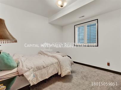 Building Photo - 10244 Sacramento Way