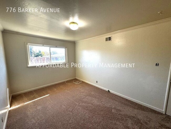 Building Photo - 776 Barker Ave