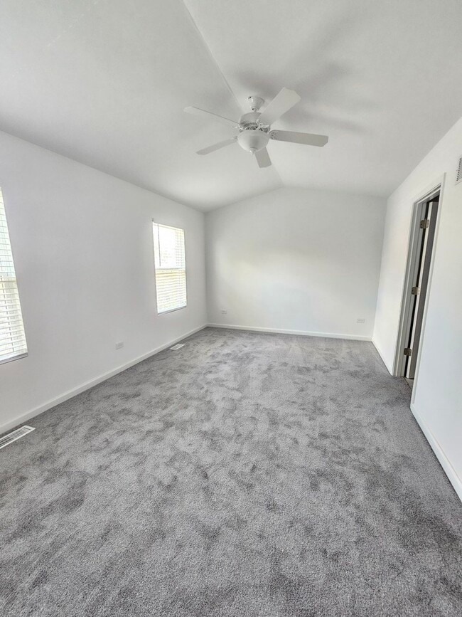 Building Photo - 1269 Bradley Cir