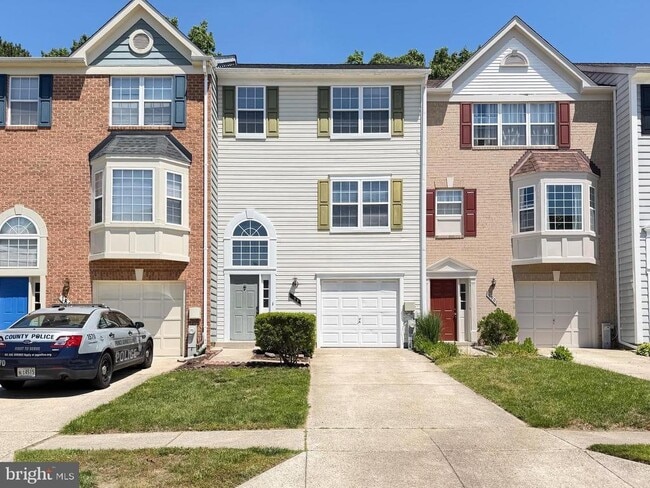 Building Photo - 188 Pinecove Ave