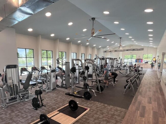 Building Photo - FOR RENT in SUGAR MILL POND!