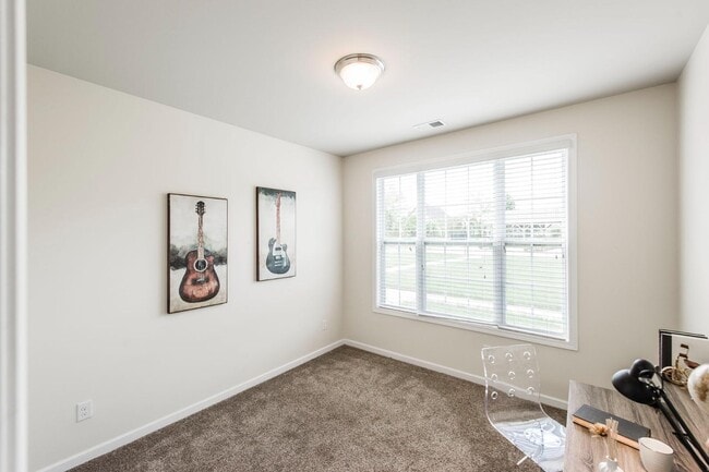 Building Photo - 342 Manor Row