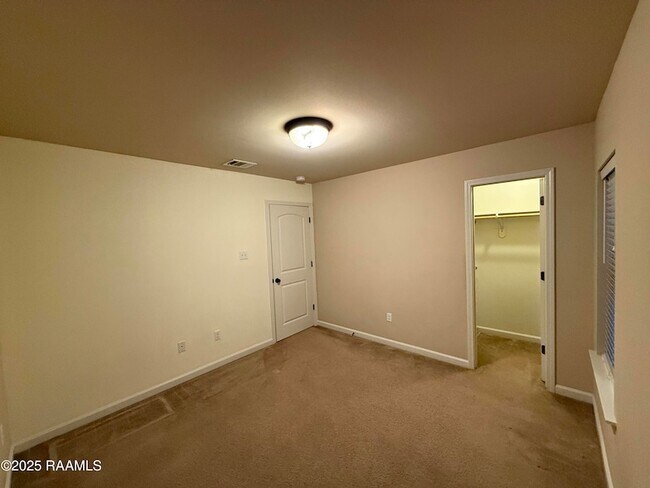 Building Photo - 309 Sun Ridge St