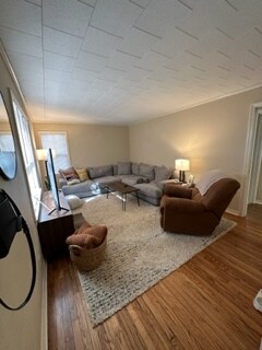 Building Photo - 125 E 35th Pl