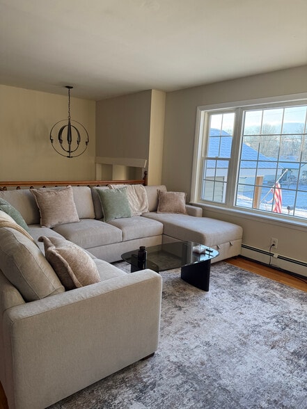 Building Photo - 15 Emeritus St