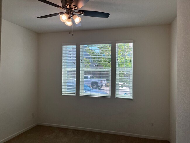Building Photo - Excellent Witney Ranch 4 Bedroom, 3 Bathroom Home in Whitney Ranch for Rent.