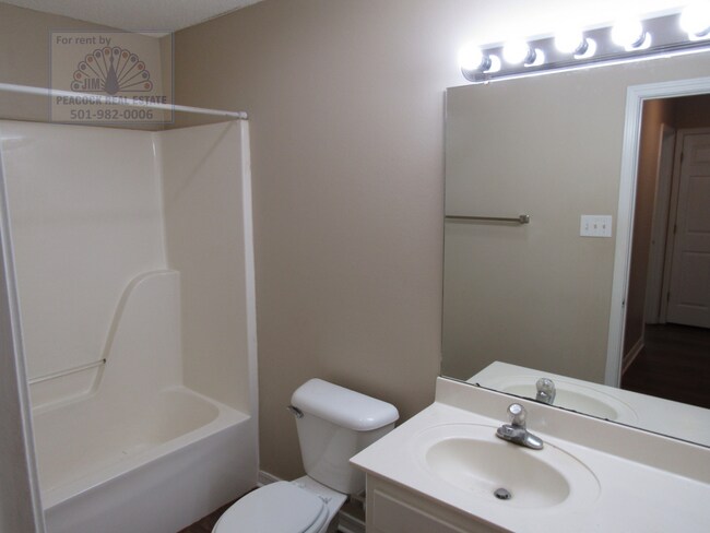 Building Photo - 33 Wolverine Dr