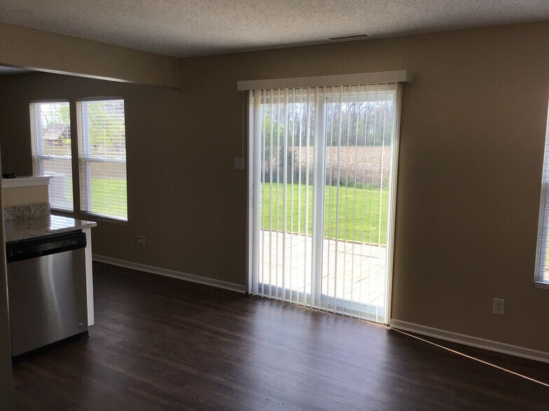 Building Photo - 9551 W Stargazer Dr