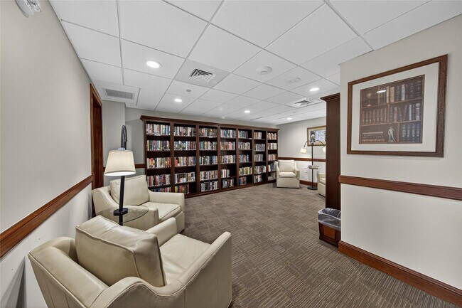 Building Photo - 3700 S Ocean Blvd