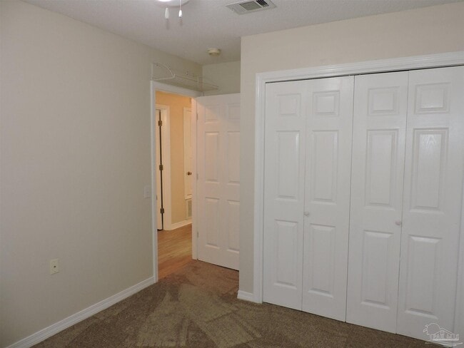 Building Photo - 1160 Sweetbriar St