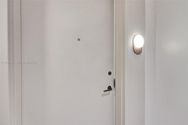 Building Photo - 580 72nd St