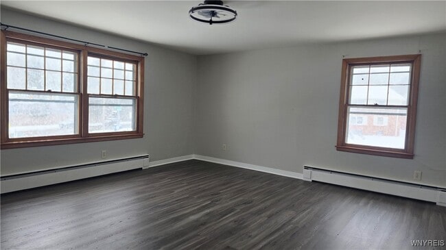 Building Photo - 1499 Wehrle Dr