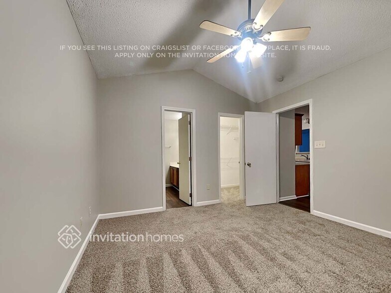 Building Photo - 11017 White Stag Dr