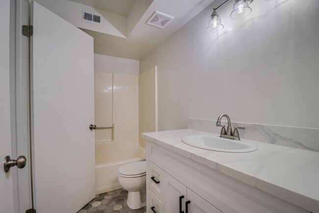 Building Photo - 5400 Dunsmuir Rd