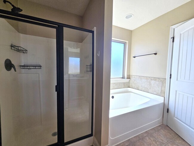 Building Photo - 3915 Griese Ln