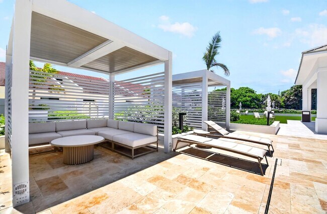 Building Photo - 4000 N Ocean Dr