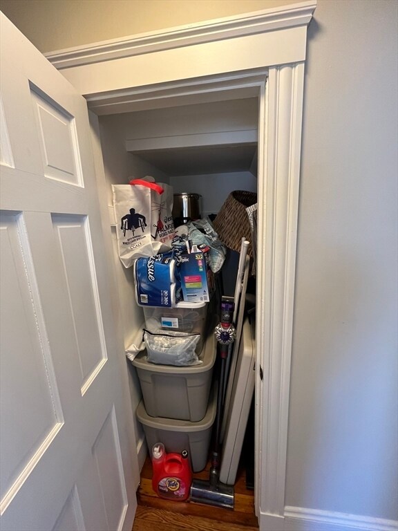 Building Photo - 87 Forest St