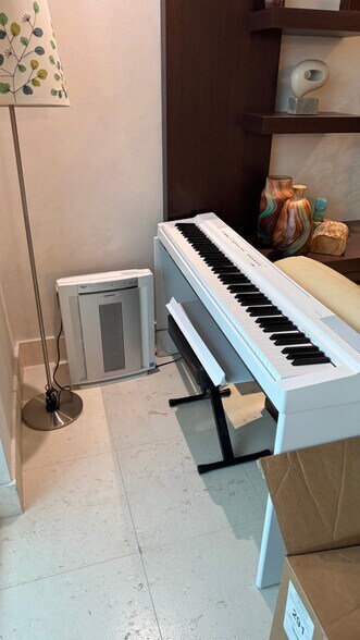 Building Photo - 1945 S Ocean Dr