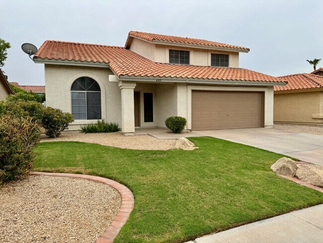 Building Photo - Stunning 4 Bedroom/2.5 Bath Home in Ahwatukee