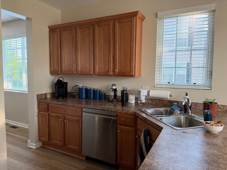 Building Photo - 25408 Cove Ct