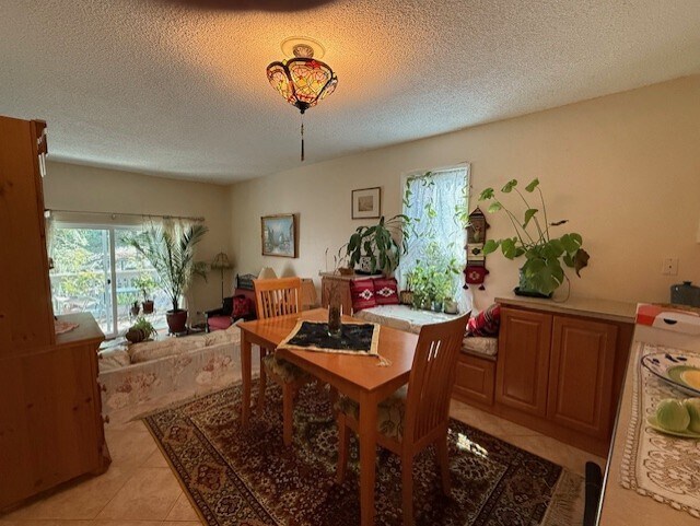 Dinning Room - 4654 Lower Dr