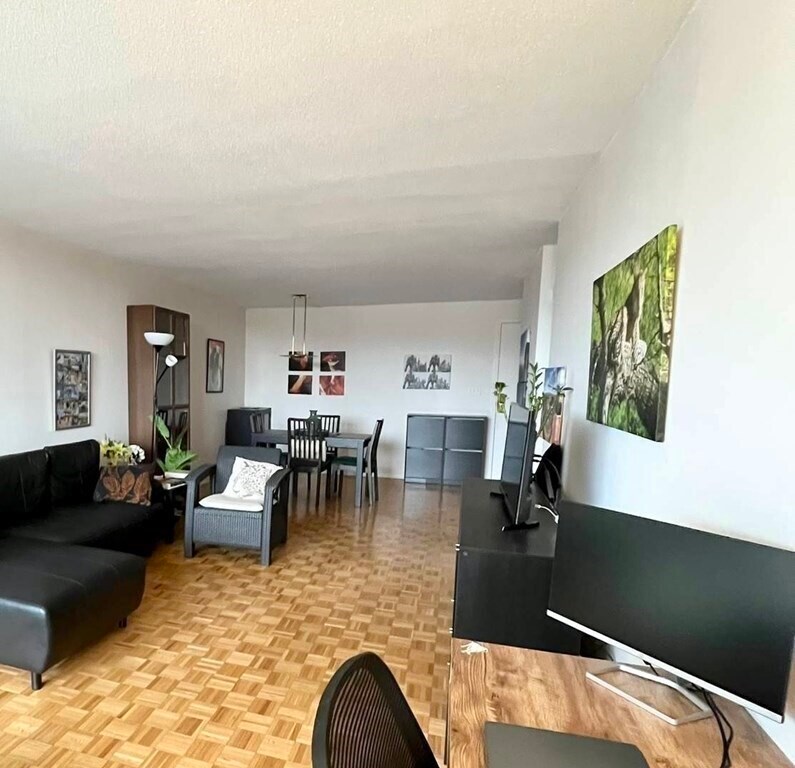 Building Photo - 19 Winchester St