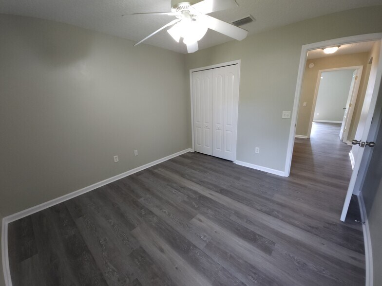 Guest BR - 95180 Twin Oaks Ln