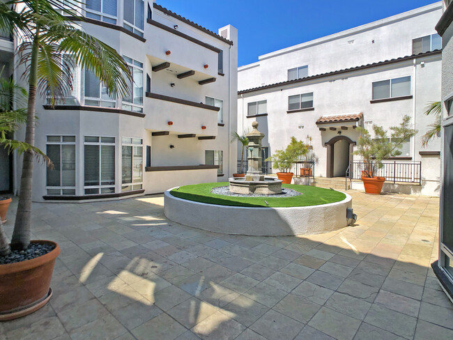 Courtyard View - 10560 Santa Monica Blvd