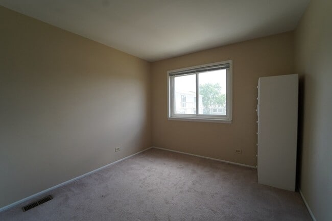 Building Photo - 1543 Cornell Pl