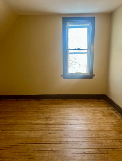 Building Photo - 1347 N 32nd St