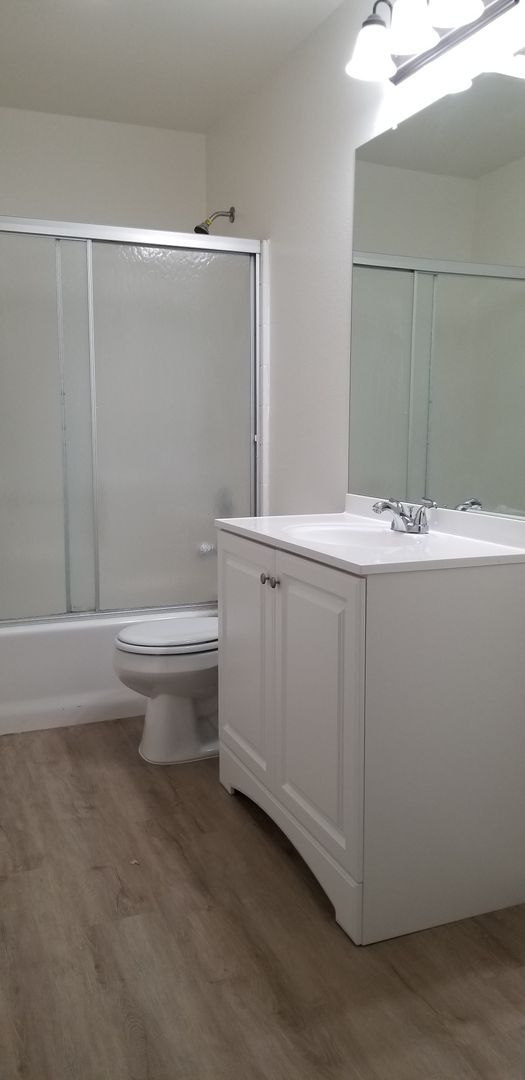 Building Photo - 5903 Golden Sunset Ct