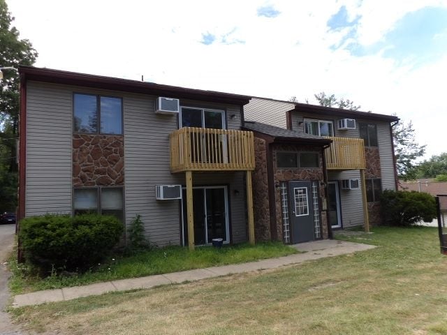 Building Photo - 321 Mathews Rd