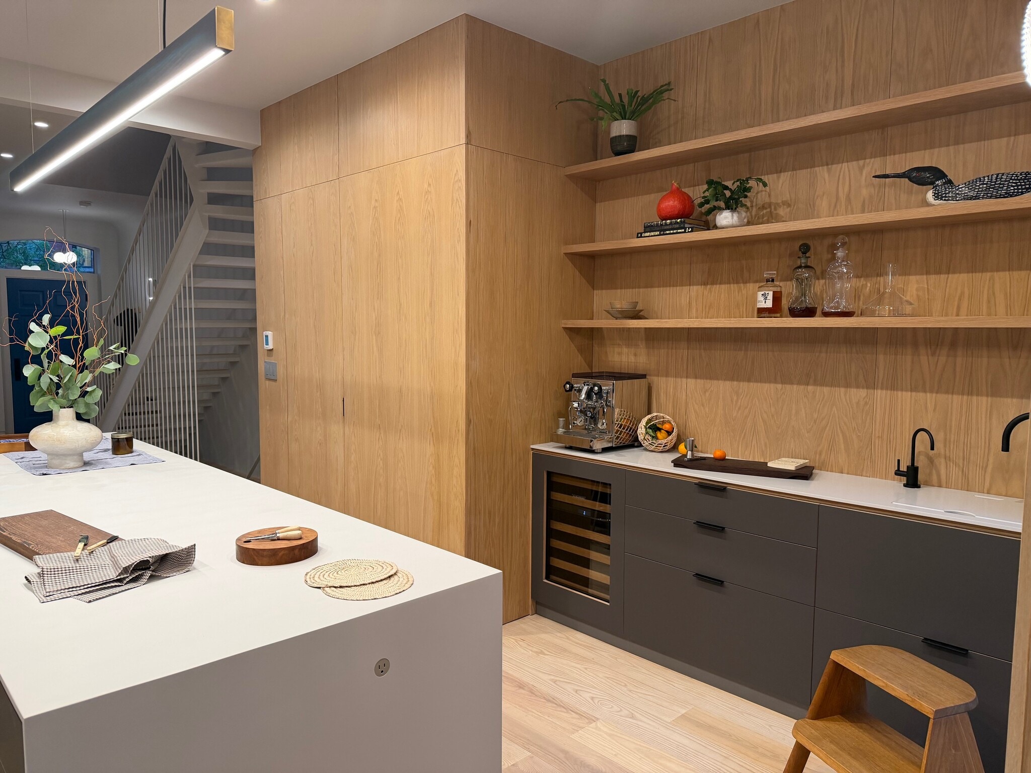 Building Photo - 375 6th Ave