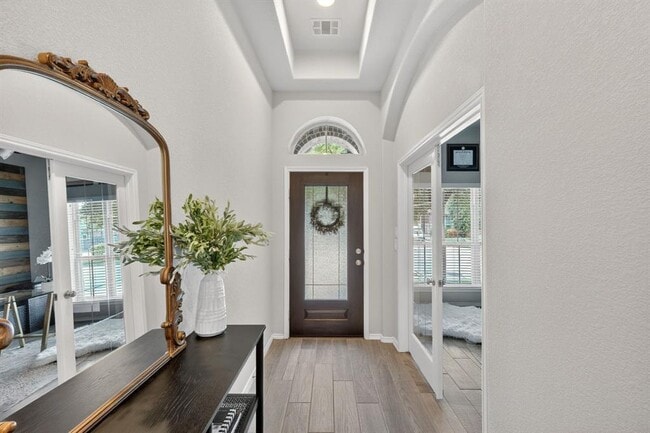 Building Photo - 209 Lacey Oak Lp