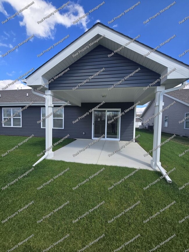 Building Photo - New Maintenance Free Two Bedroom Duplex