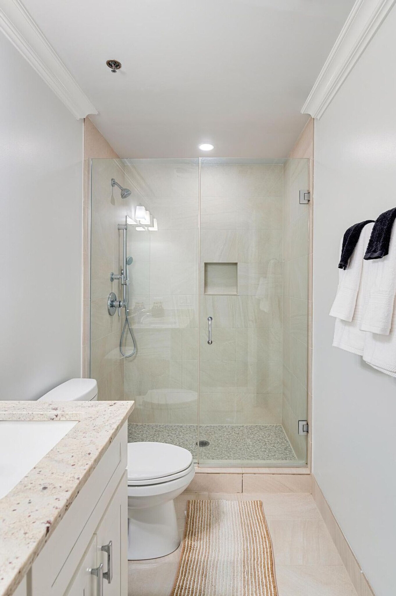 Building Photo - 1249 W Madison St