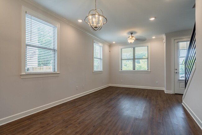 Building Photo - 155 N Rembert St