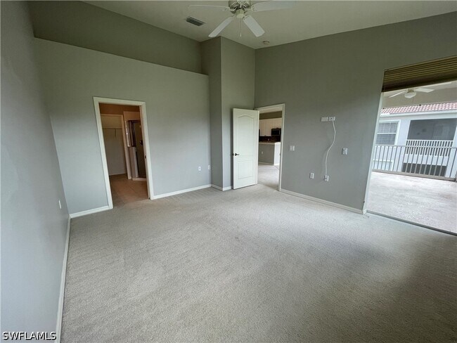 Building Photo - 1945 Crestview Way