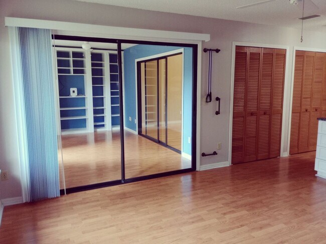 Building Photo - 2503 Tahoe Cir