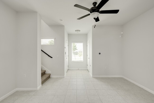 Building Photo - 9706 Whisper Willow Blvd