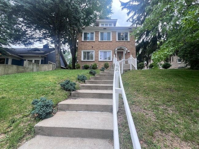 Building Photo - 413 Briarwood Ave SE