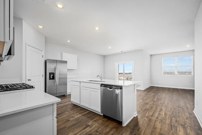 Building Photo - 1512 Mountain View Dr