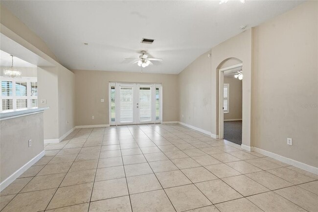 Building Photo - 29417 Crossland Dr