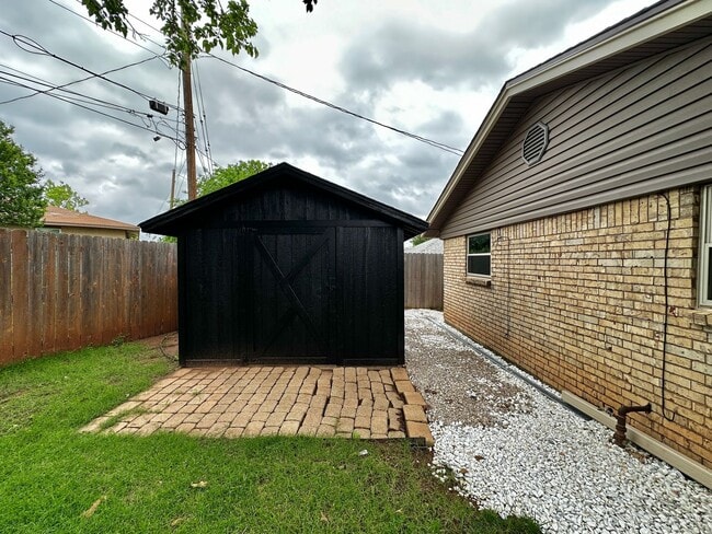Building Photo - Remodeled Bathrooms