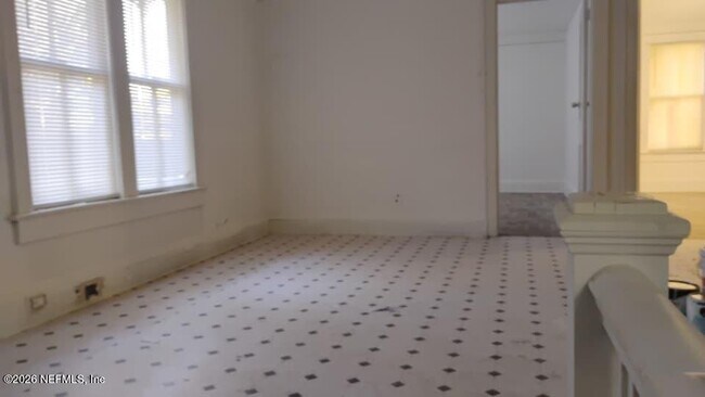 Building Photo - 1104 Tyler St