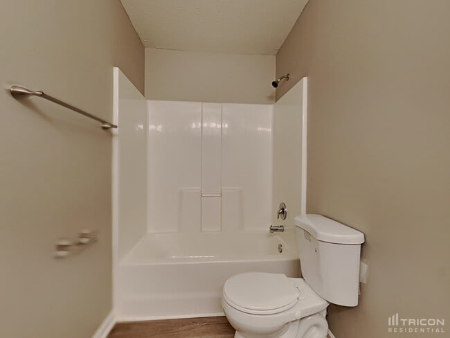 Building Photo - 2421 Ross Common Ct