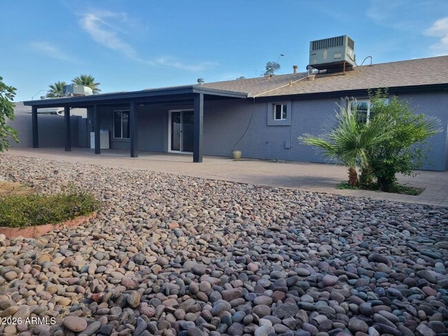 Building Photo - 3702 E Thunderbird Rd