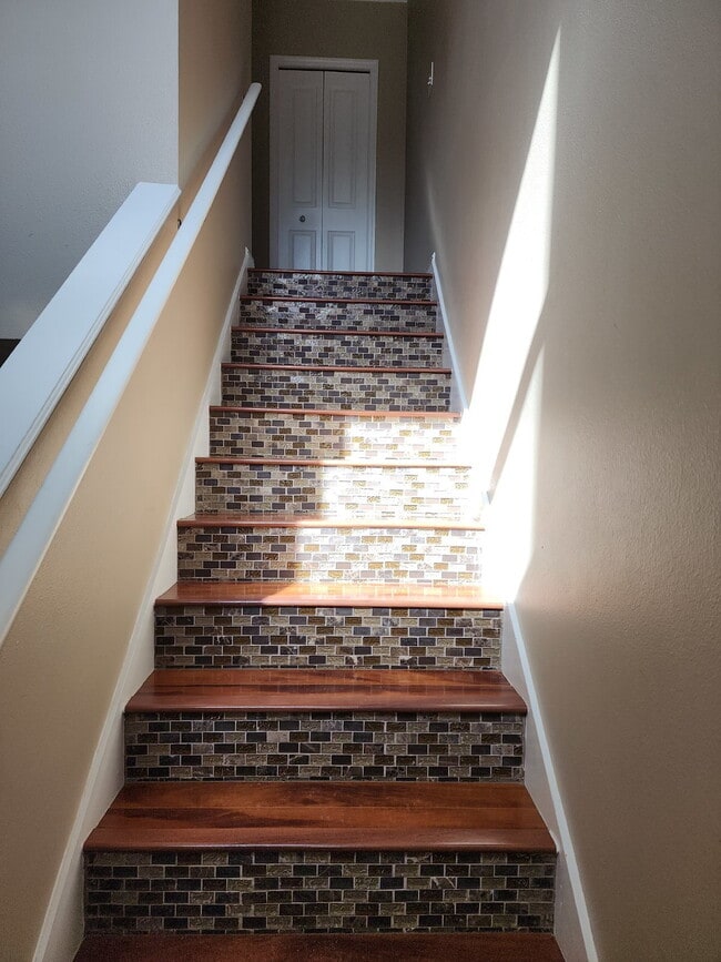 Building Photo - 8505 Lagerfeld Dr