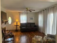 Building Photo - 157 Winding Way Dr