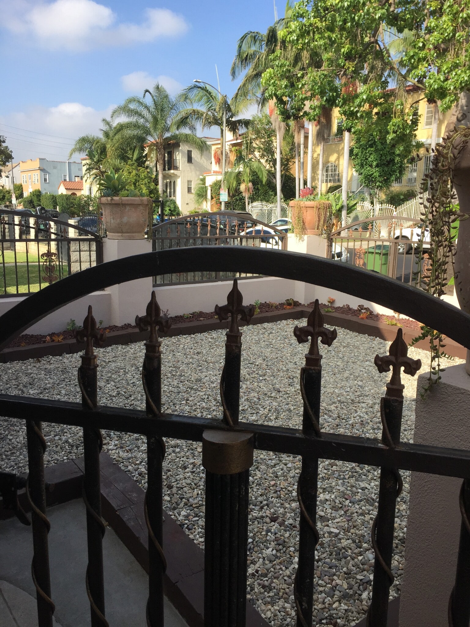 Charming front yard - 1336 S Mansfield Ave